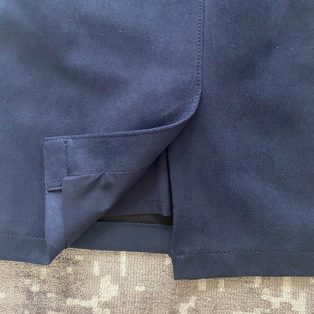 EUC Ann Taylor Loft 8 navy pencil skirt, pockets, faux suede, lined, back slit - Picture 10 of 14